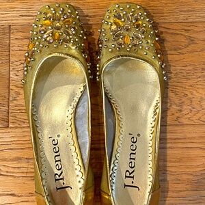 J. Renee! jeweled beaded flats for dressing up and being comfortable size 7.5